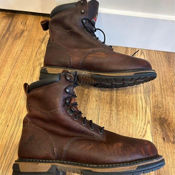 Mens leather boots. Size 14 wide. New condition. Slip/oil resistant. - Picture 7 of 11